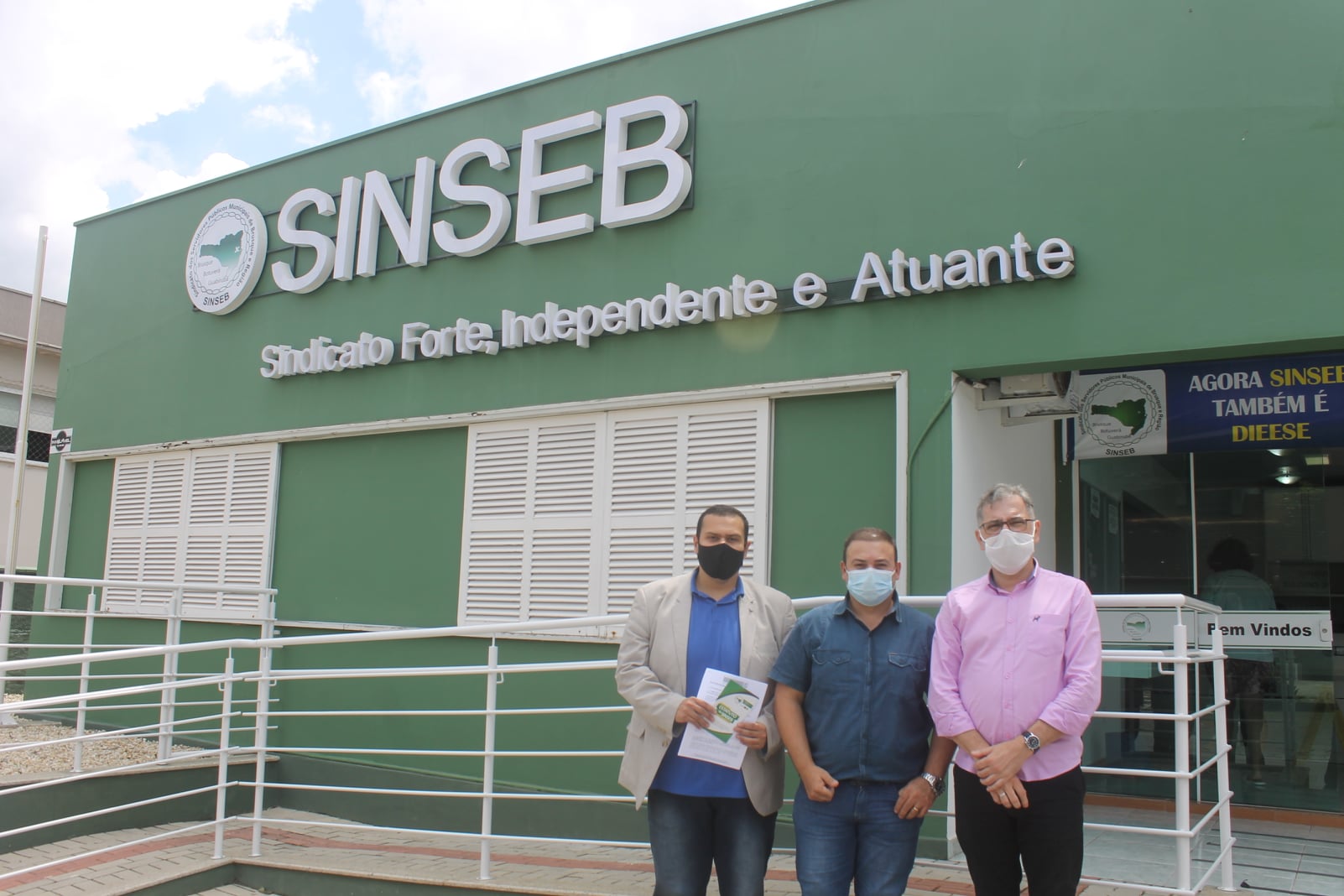 Visita ao SINSEB dos representantes do SISEMI