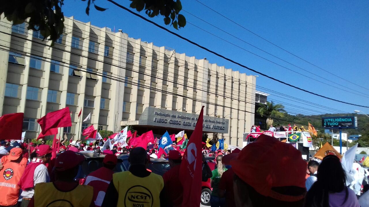 SINDICATO PARTICIPA DE ATO DE CENTRAIS EM FRENTE À FIESP COM A FORÇA SINDICAL DE SANTA CATARINA