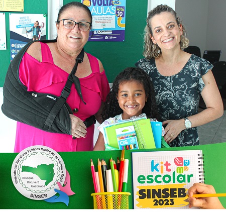 Kit Escolar do SINSEB começa a ser entregue aos sócios