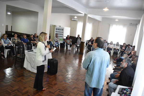 Diretores do Sindicato recebem treinamento em oratória